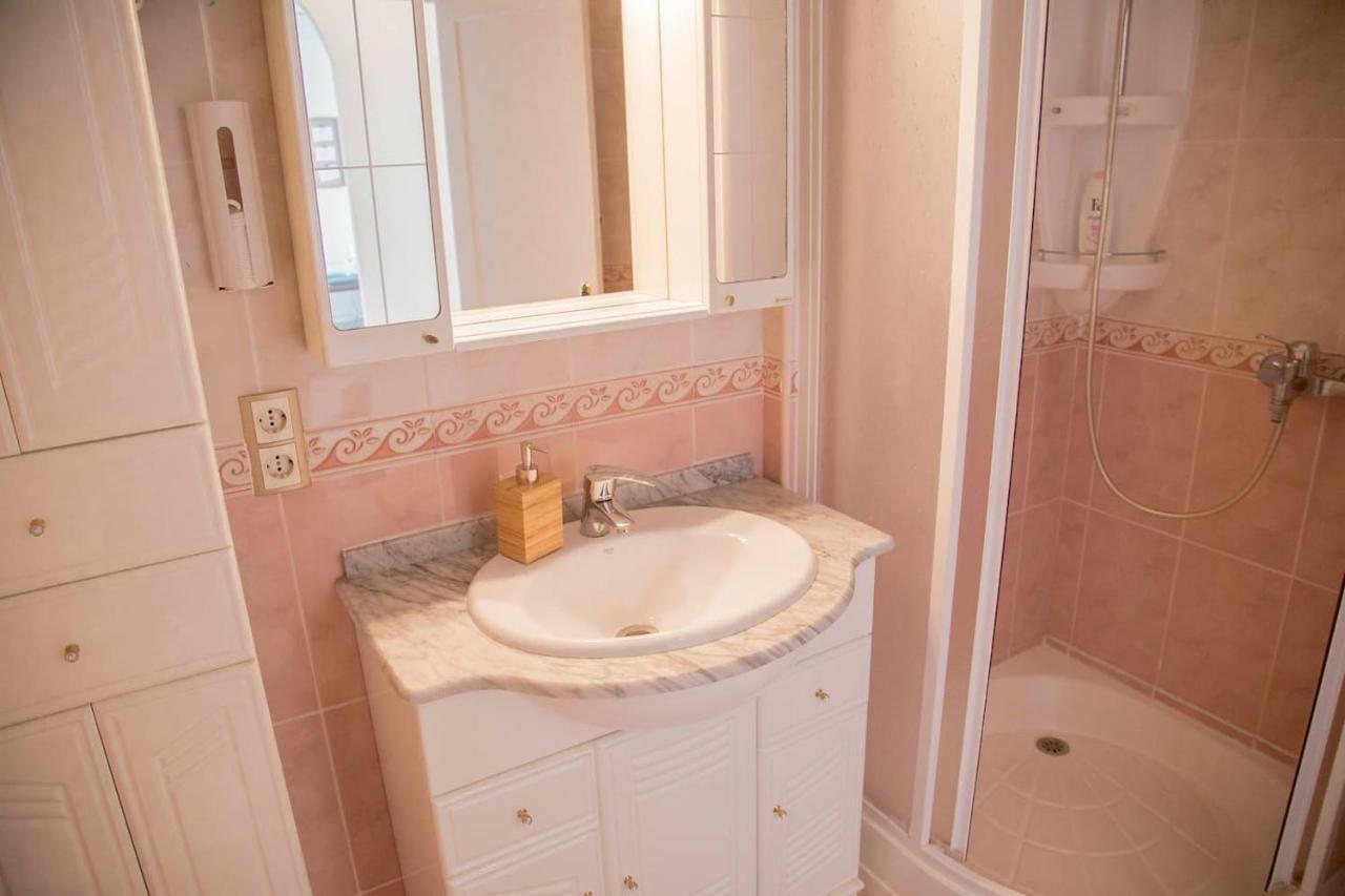 בנאלמדנה Cozy Apartment מראה חיצוני תמונה